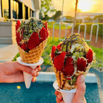 Kunafa Berry Cone